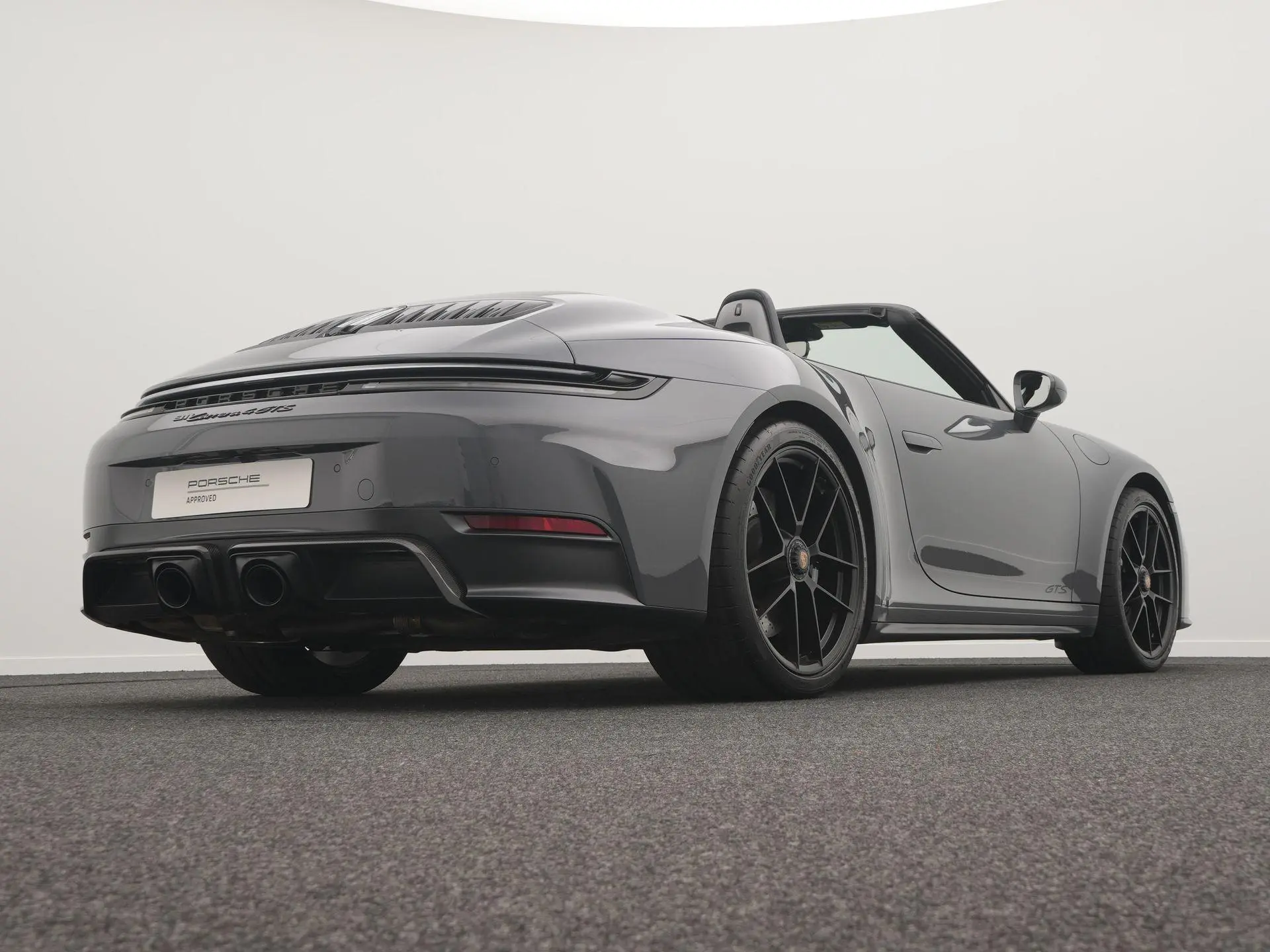 911 Carrera 4 GTS Cabriolet