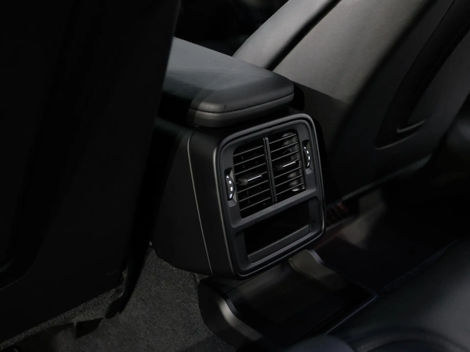 Taycan 4 Cross Turismo 