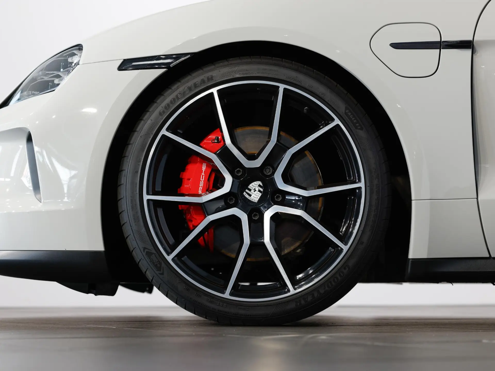 Taycan 4S Sport Turismo 