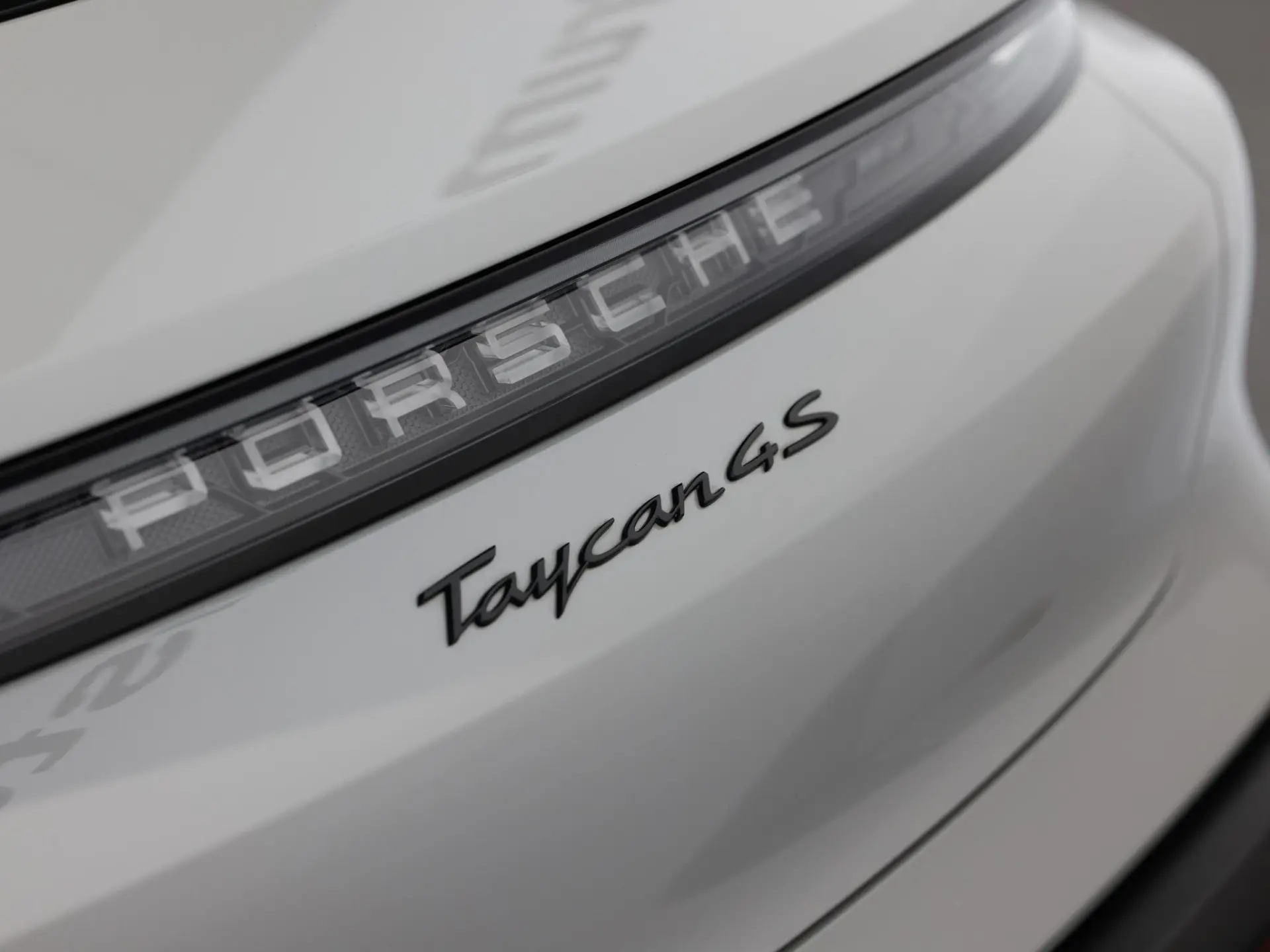 Taycan 4S Sport Turismo 
