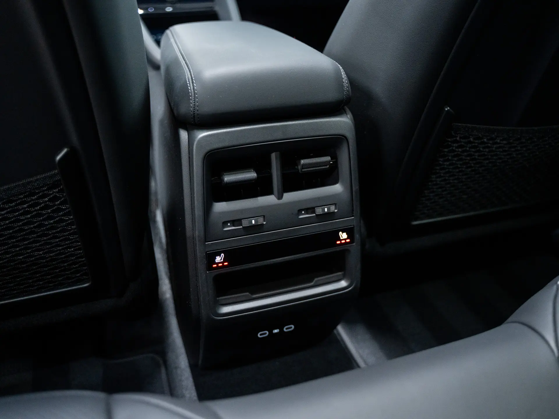 Macan 4