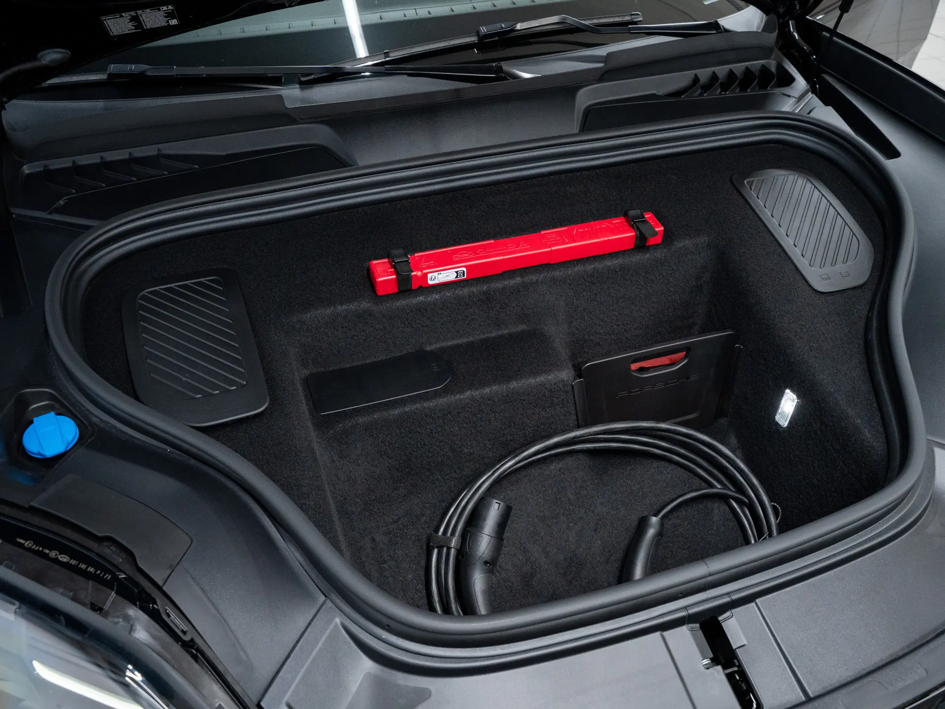 Macan 4