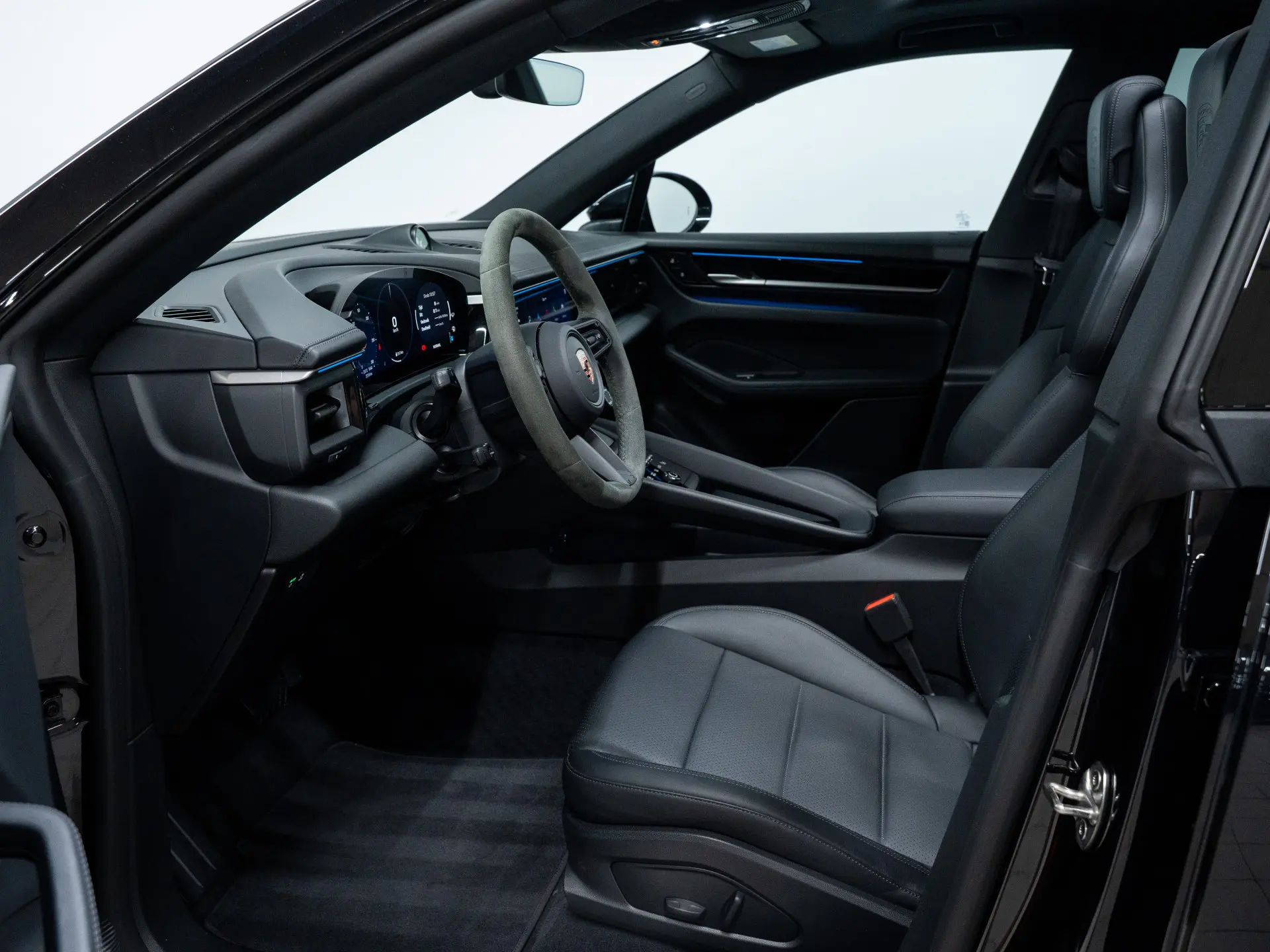 Macan 4