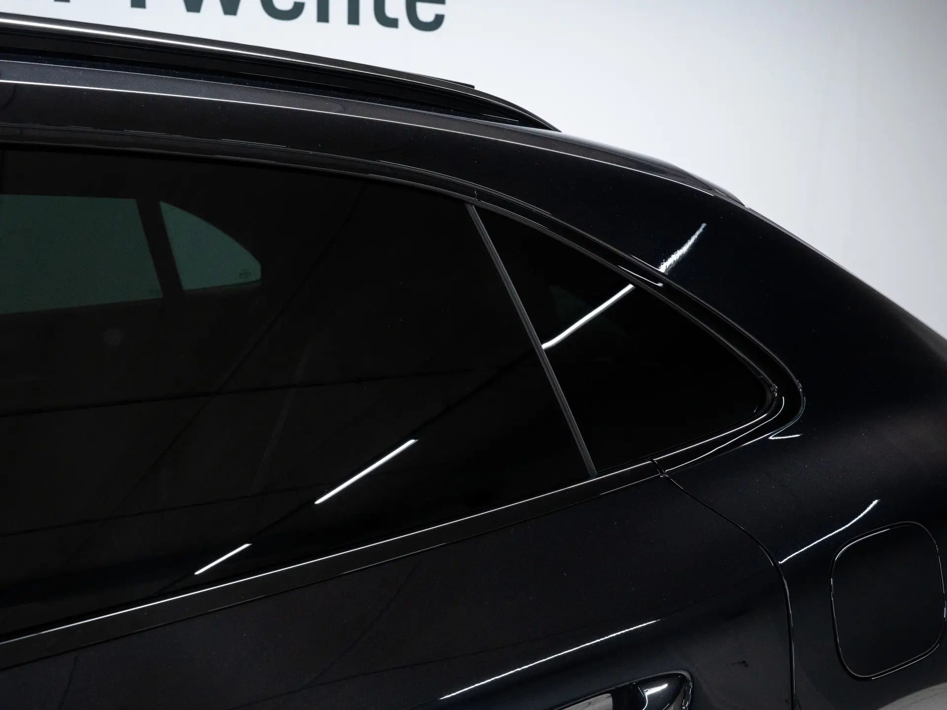 Macan 4