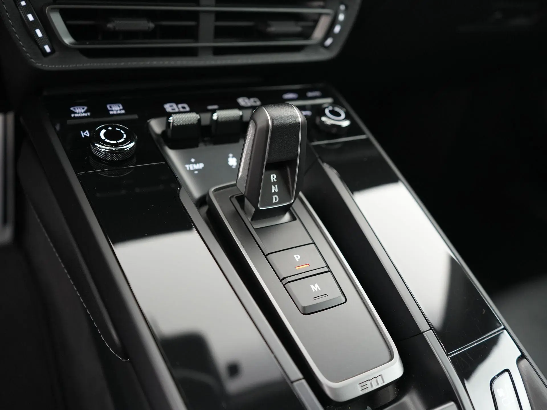 911 3.0 4 GTS Edition 50 Years Porsche Design