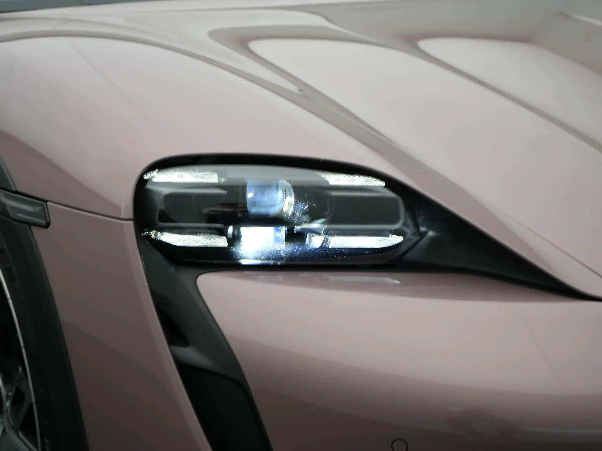 Taycan 4S Cross Turismo