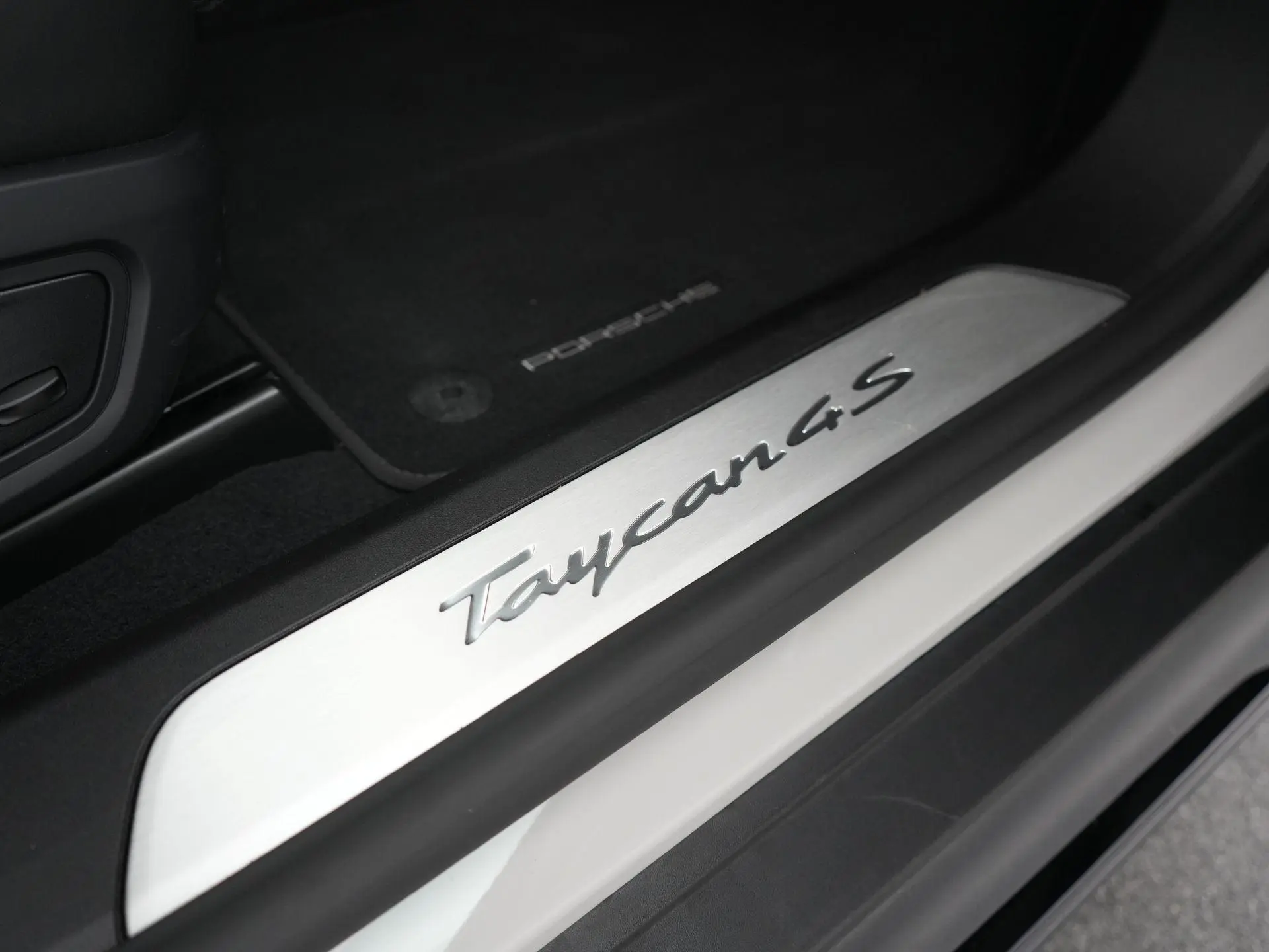 Taycan Cross Turismo 4S 105 kWh