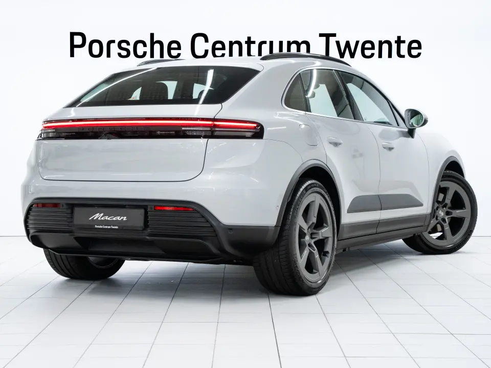 Porsche Macan 4