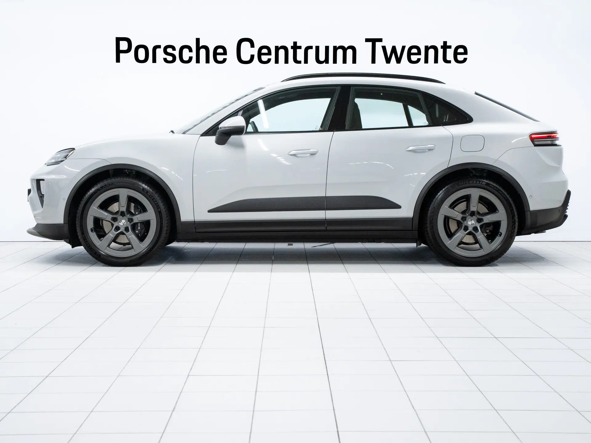 Macan 4
