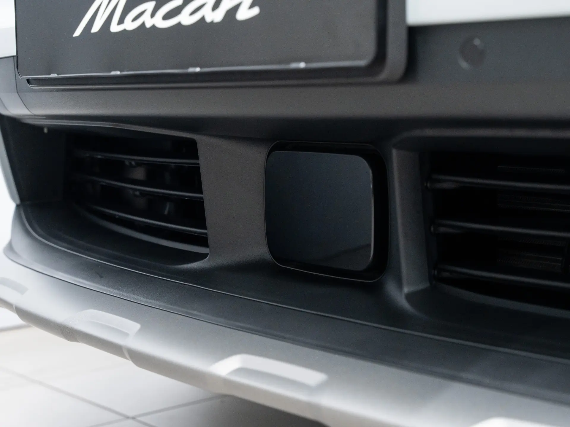 Macan 4