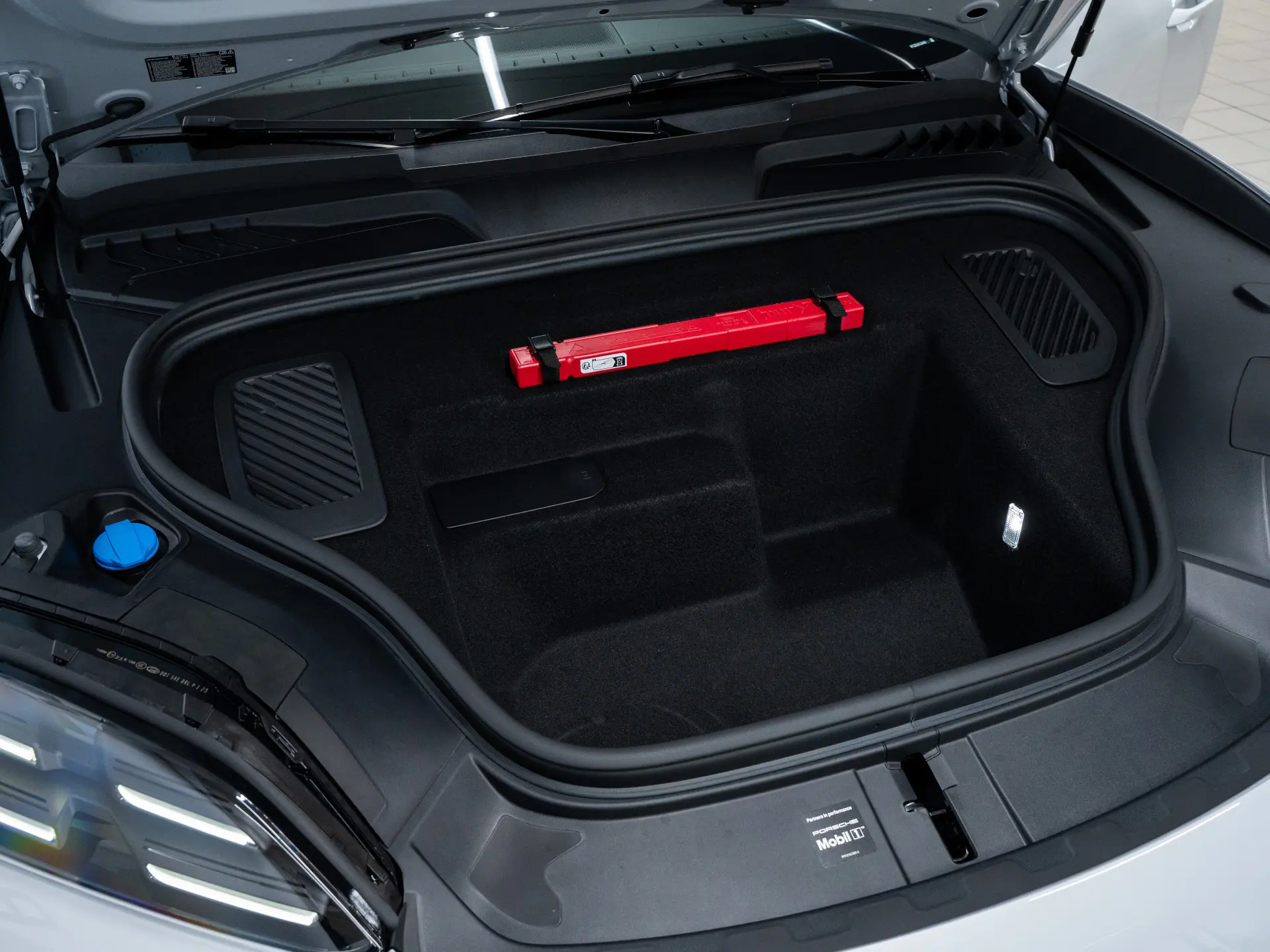 Macan 4