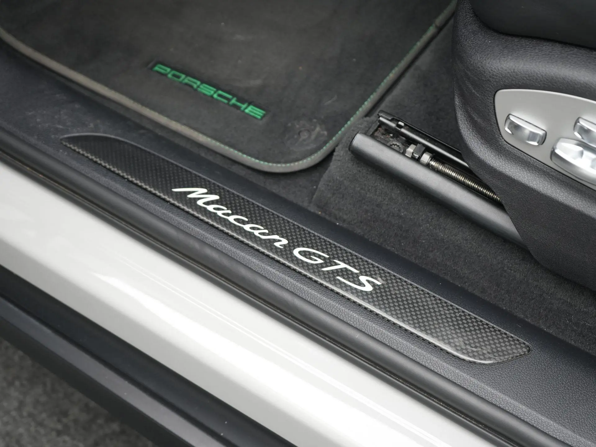 Macan GTS