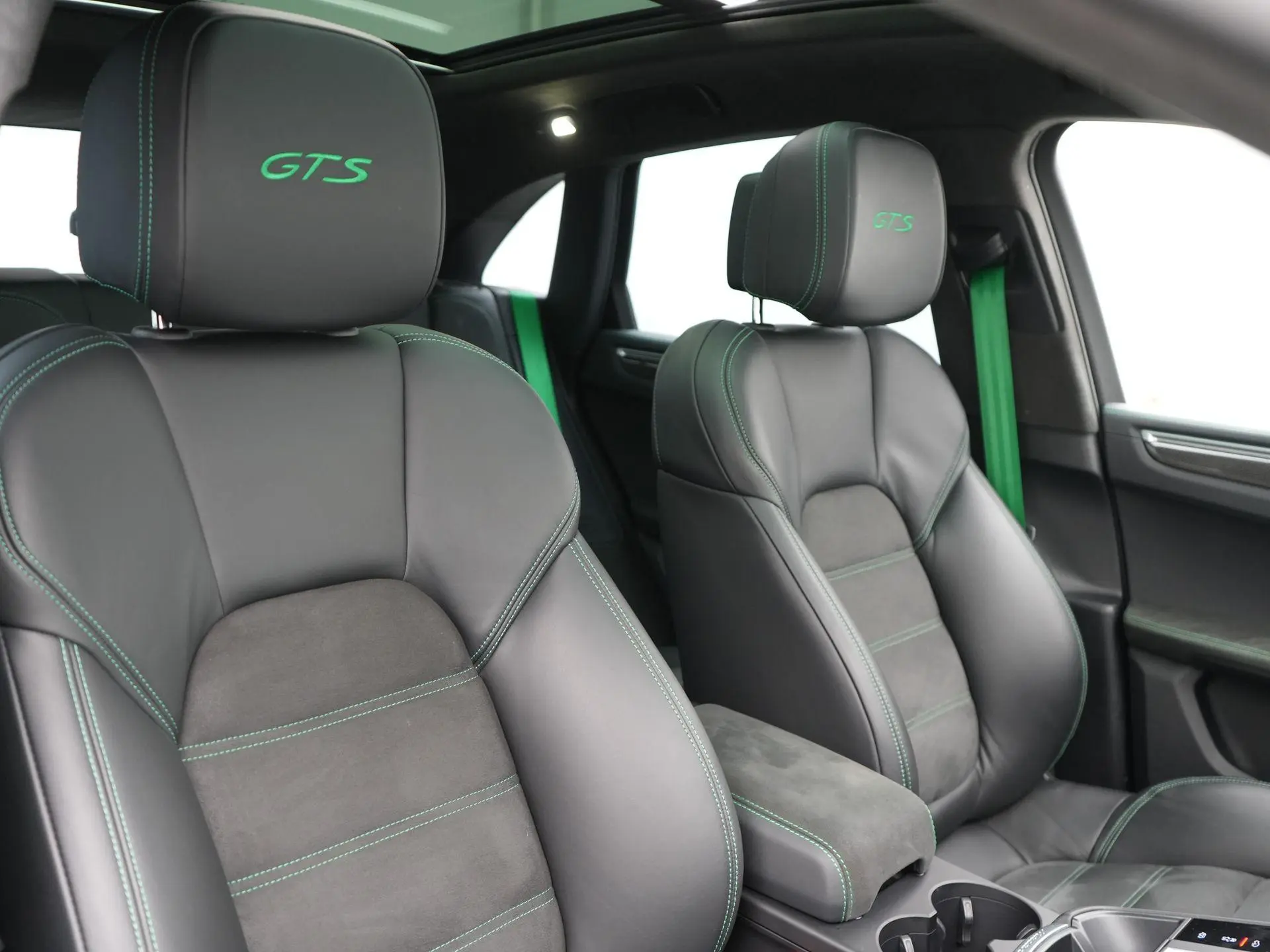Macan GTS