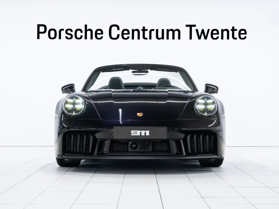 Porsche 911 Carrera 4 GTS Cabriolet