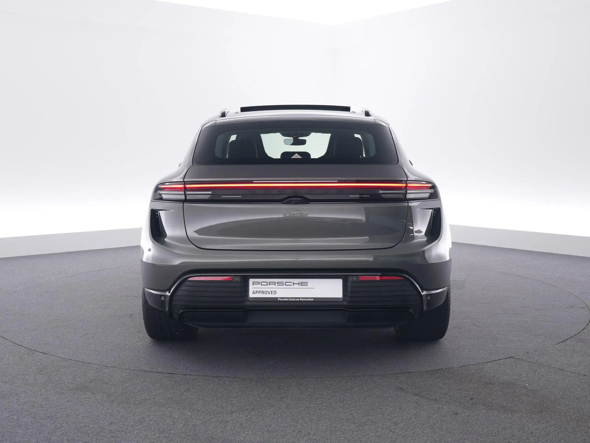 Macan Turbo 100 kWh