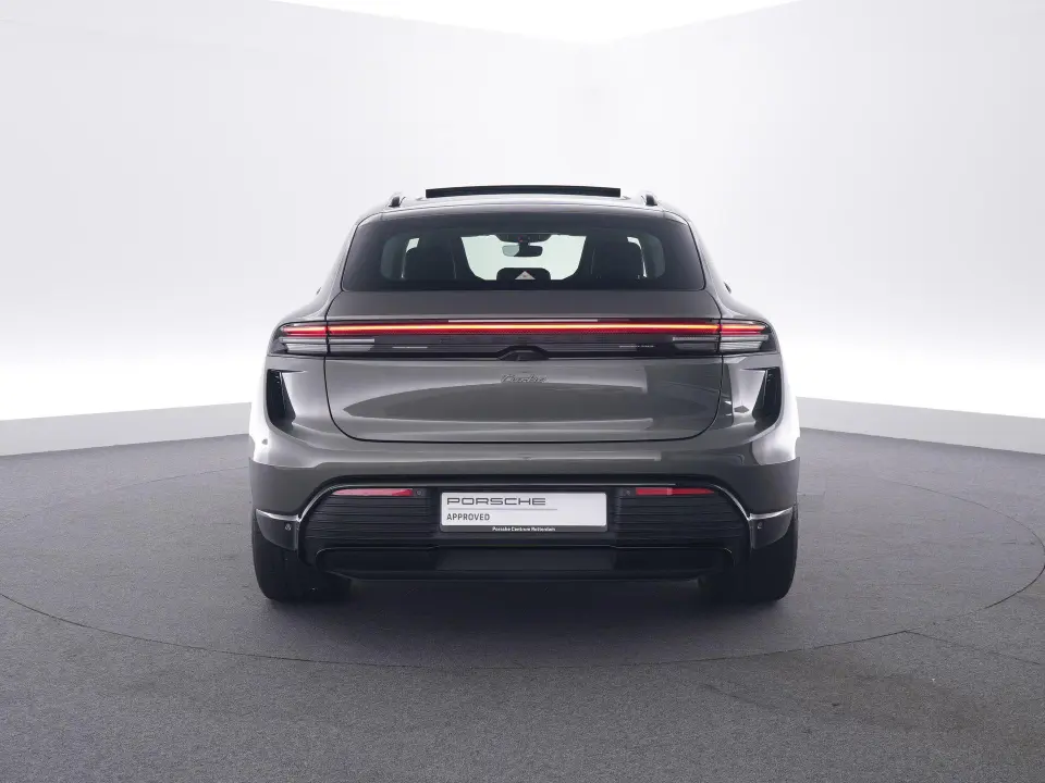 Macan Turbo 100 kWh