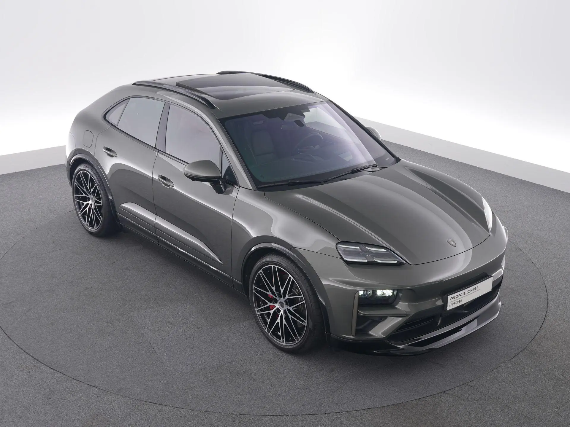 Macan Turbo 100 kWh