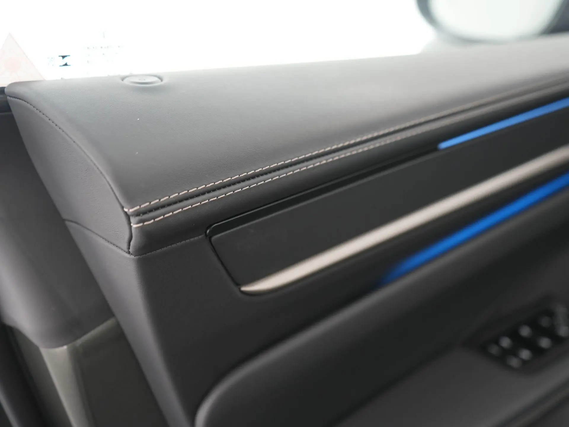 Macan Turbo 100 kWh
