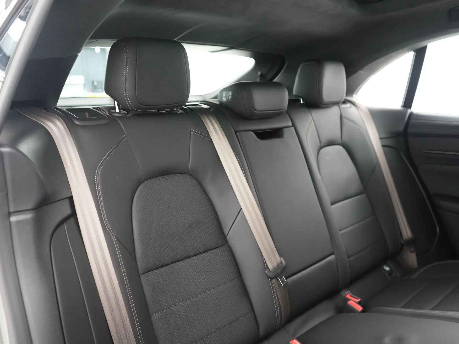 Macan Turbo 100 kWh