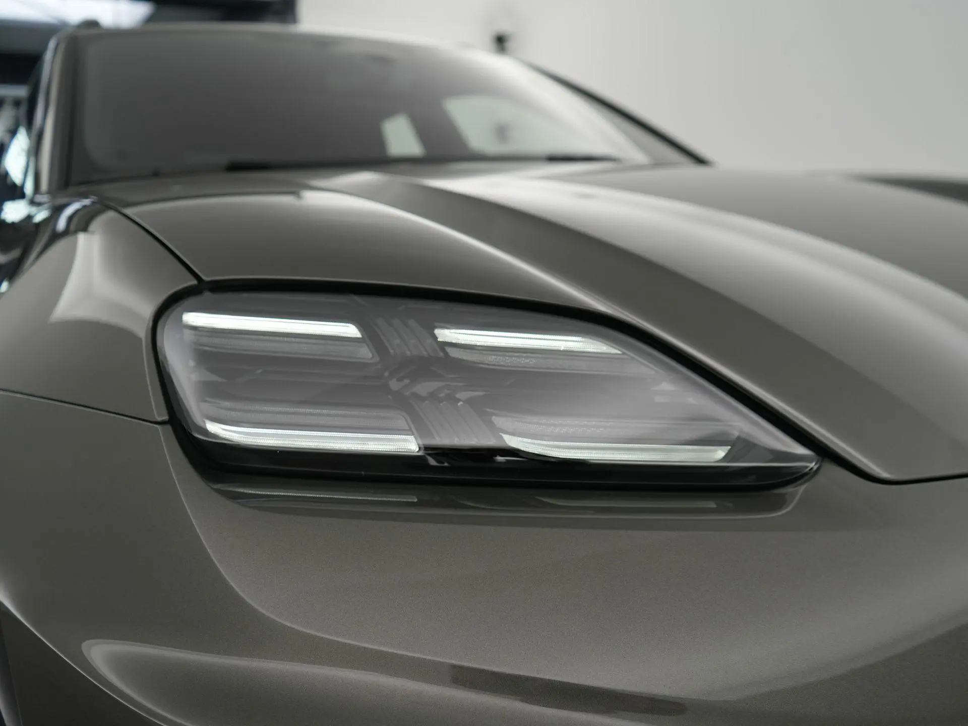 Macan Turbo 100 kWh
