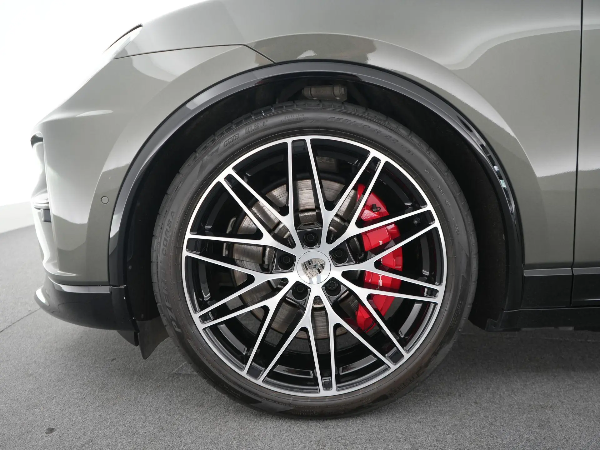 Macan Turbo 100 kWh