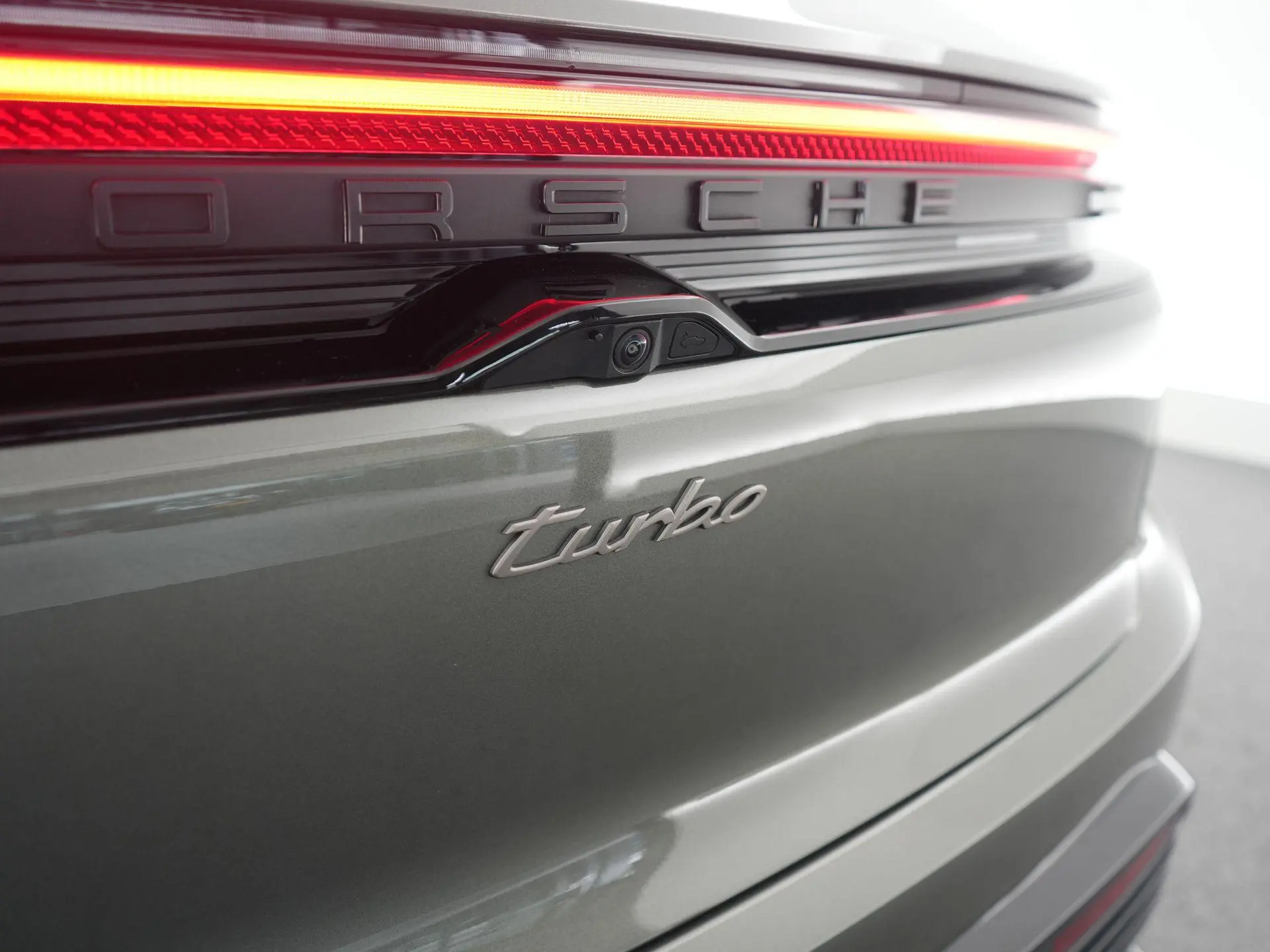 Macan Turbo 100 kWh