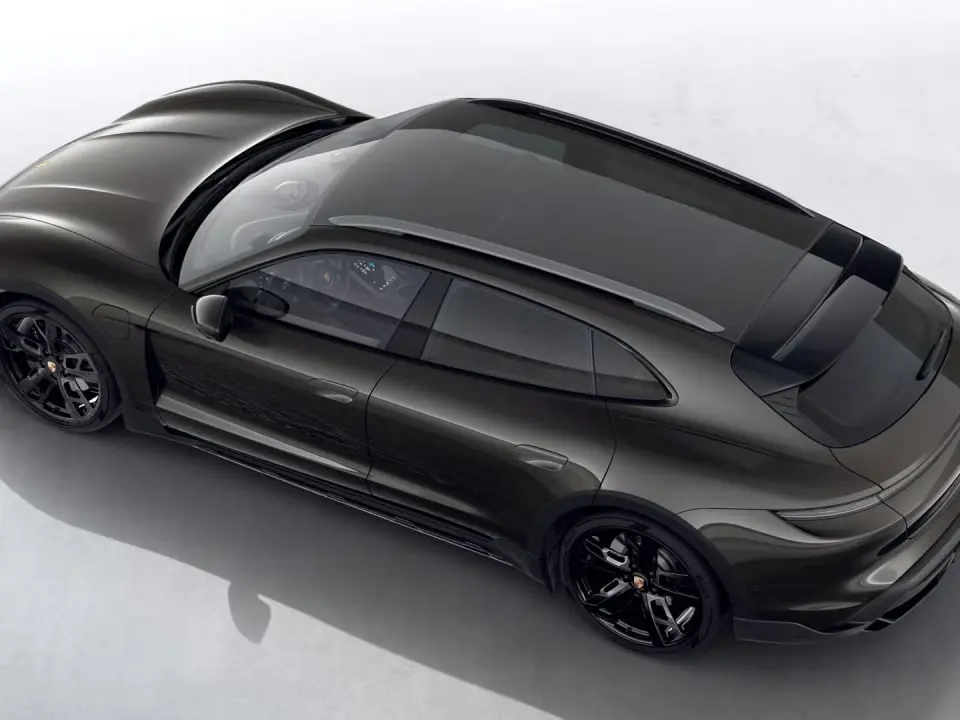 Porsche Taycan Cross Turismo 4