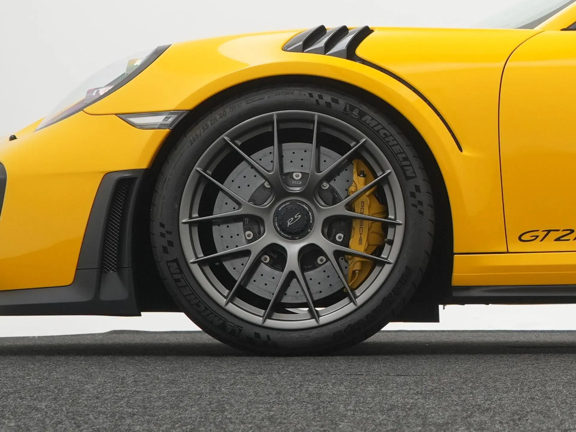 911 GT2 RS