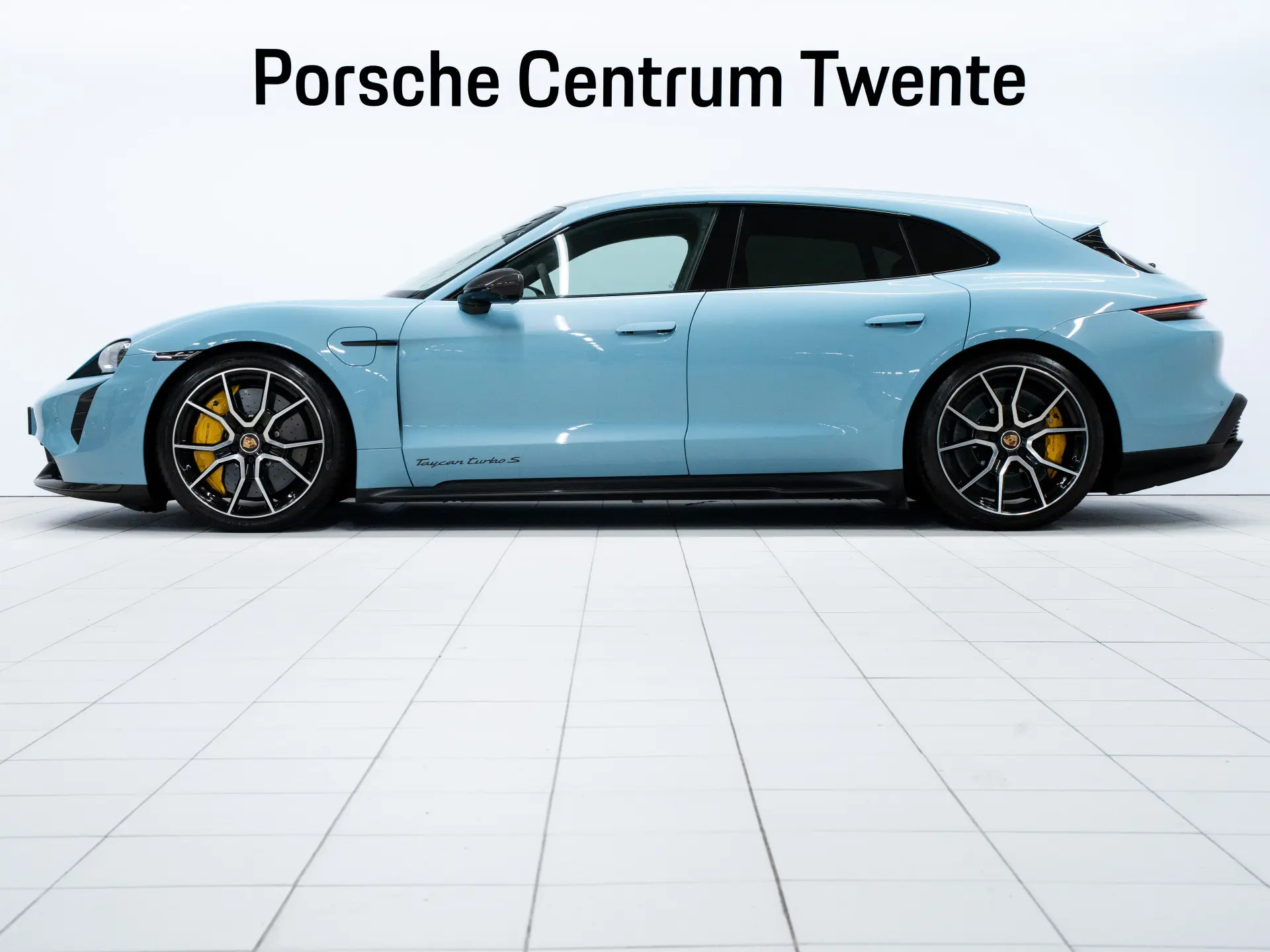 Taycan turbo s Sport Turismo