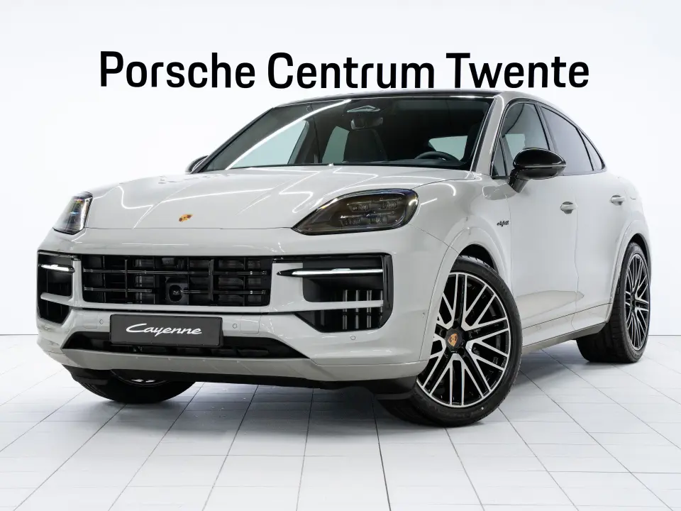 Porsche Cayenne E-Hybrid Black Edition Coupé SportDesign