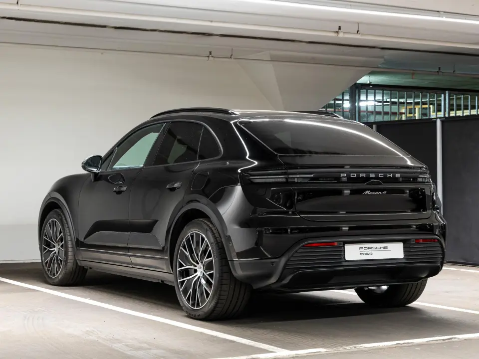 Porsche Macan 4