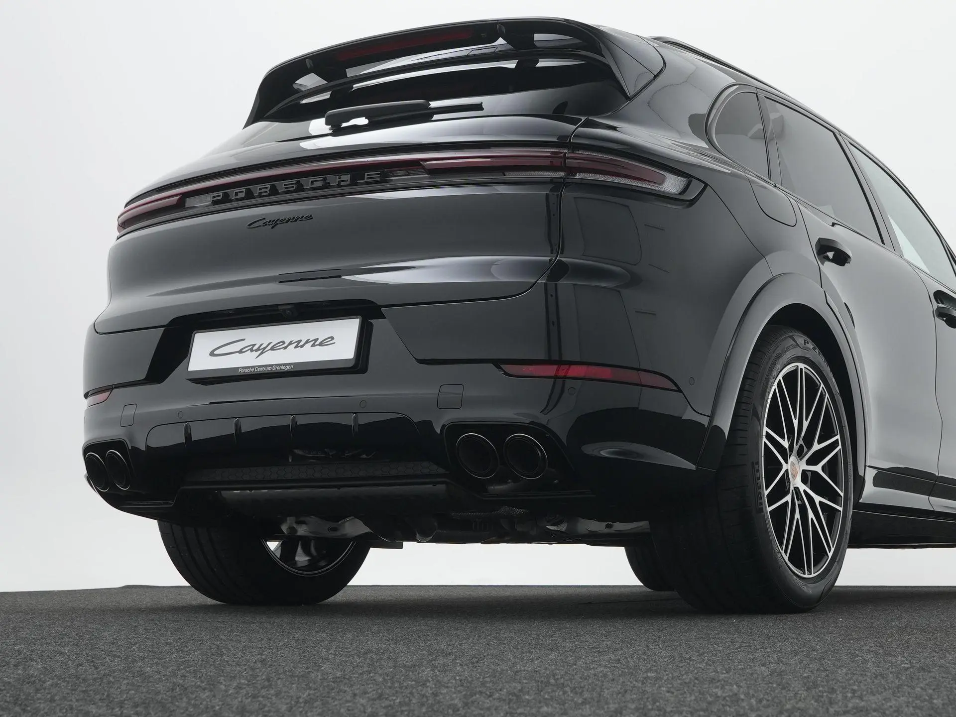Cayenne E-Hybrid Black Edition