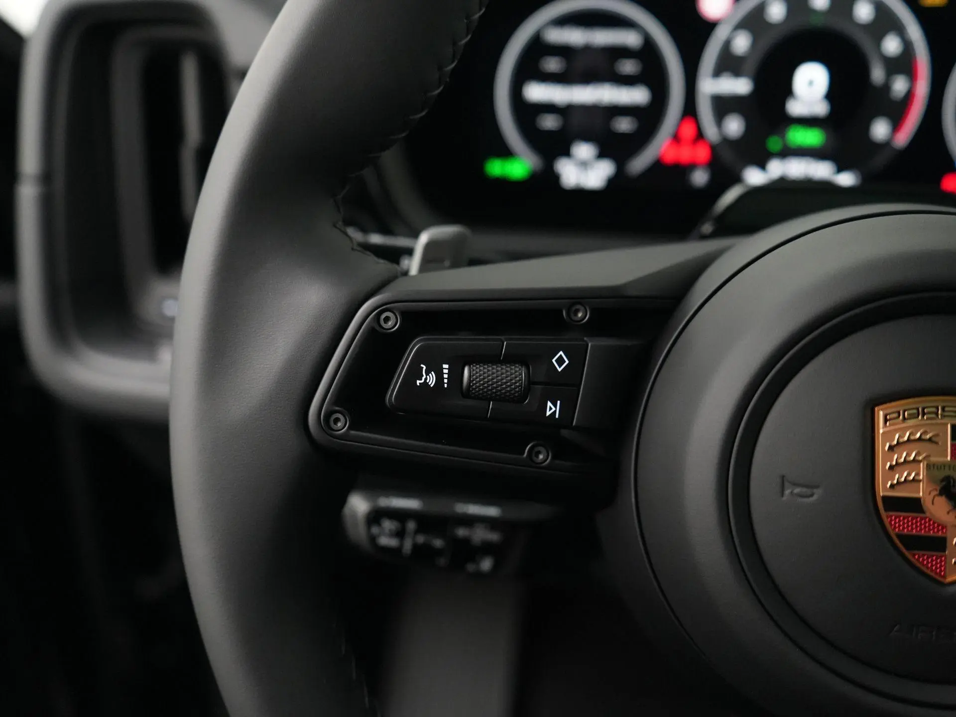 Cayenne E-Hybrid Black Edition