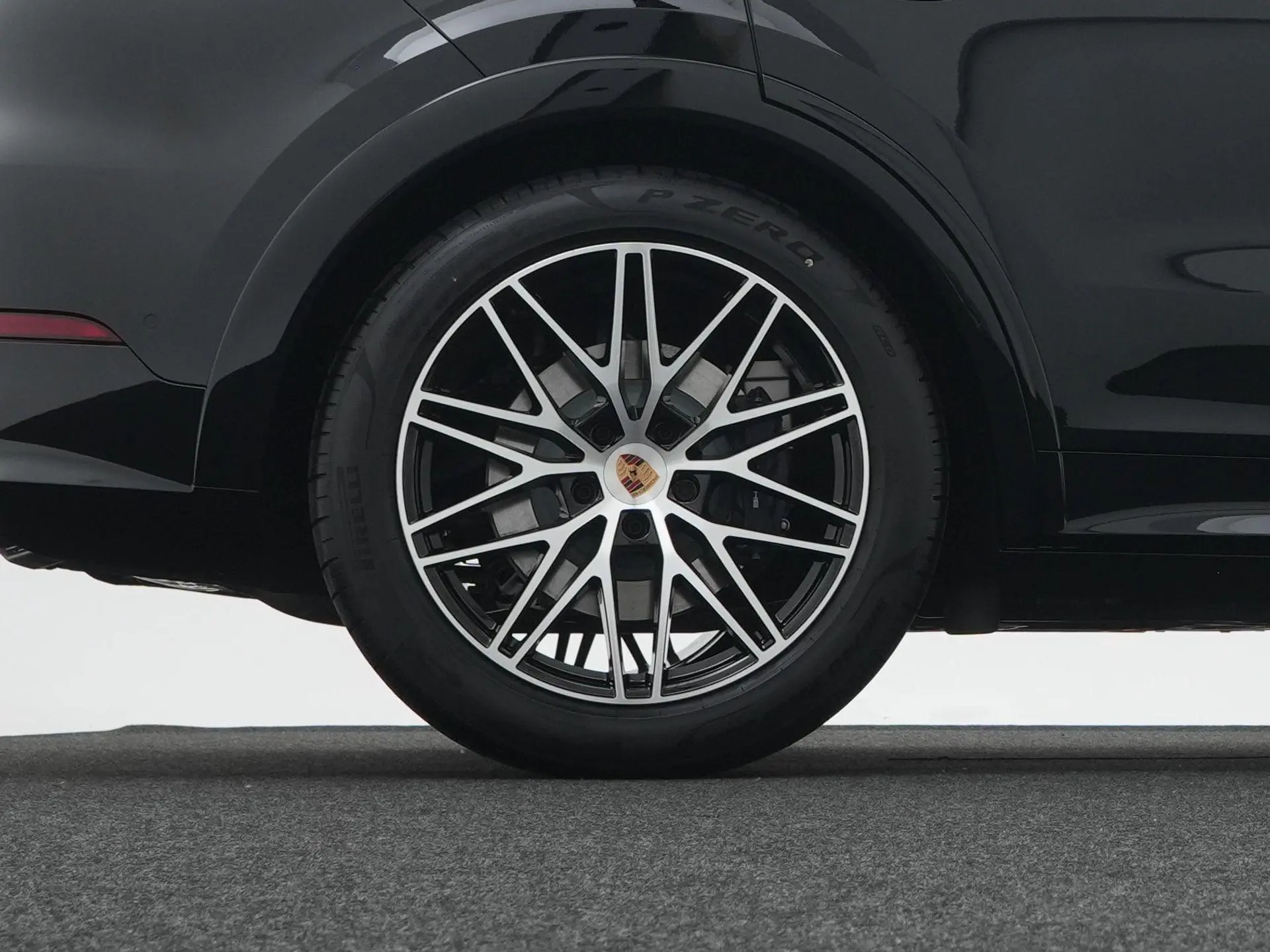 Cayenne E-Hybrid Black Edition
