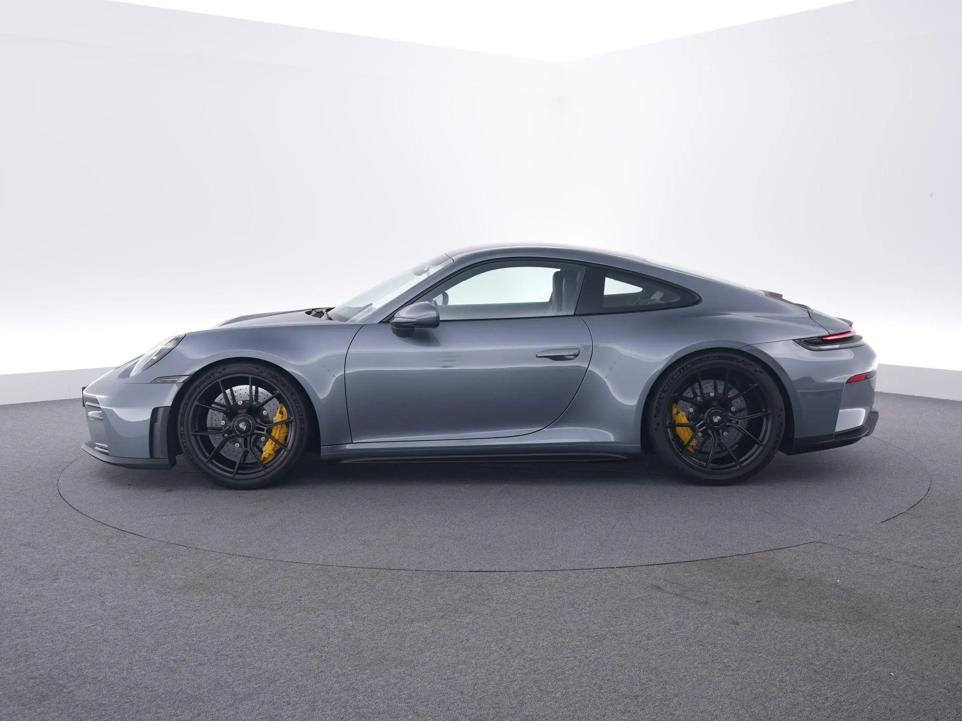 911 4.0 GT3 Touring