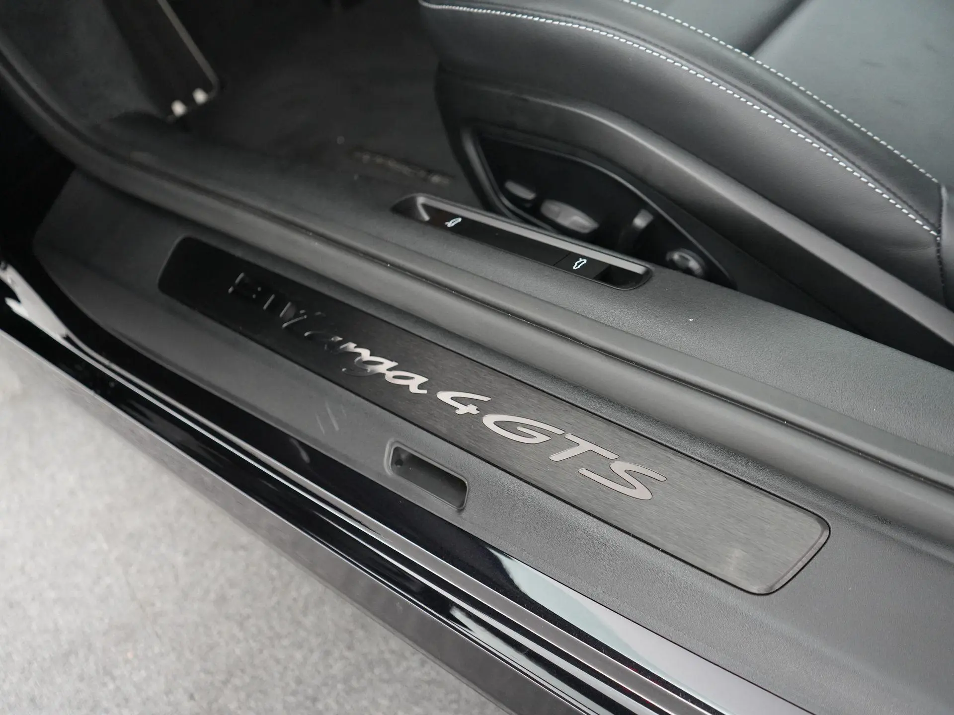 911 3.6 T-Hybrid Targa 4 GTS