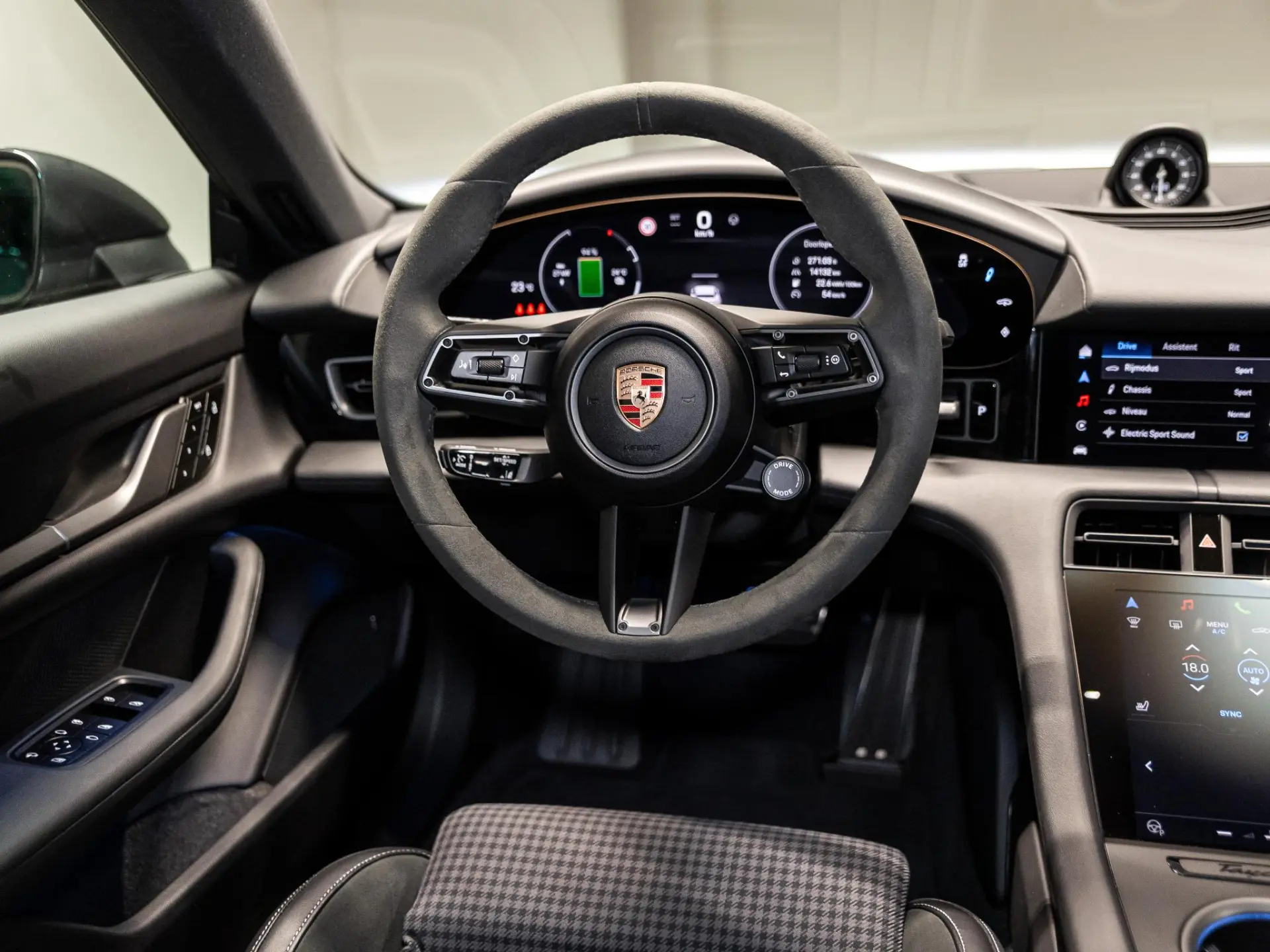Taycan Sport Turismo 