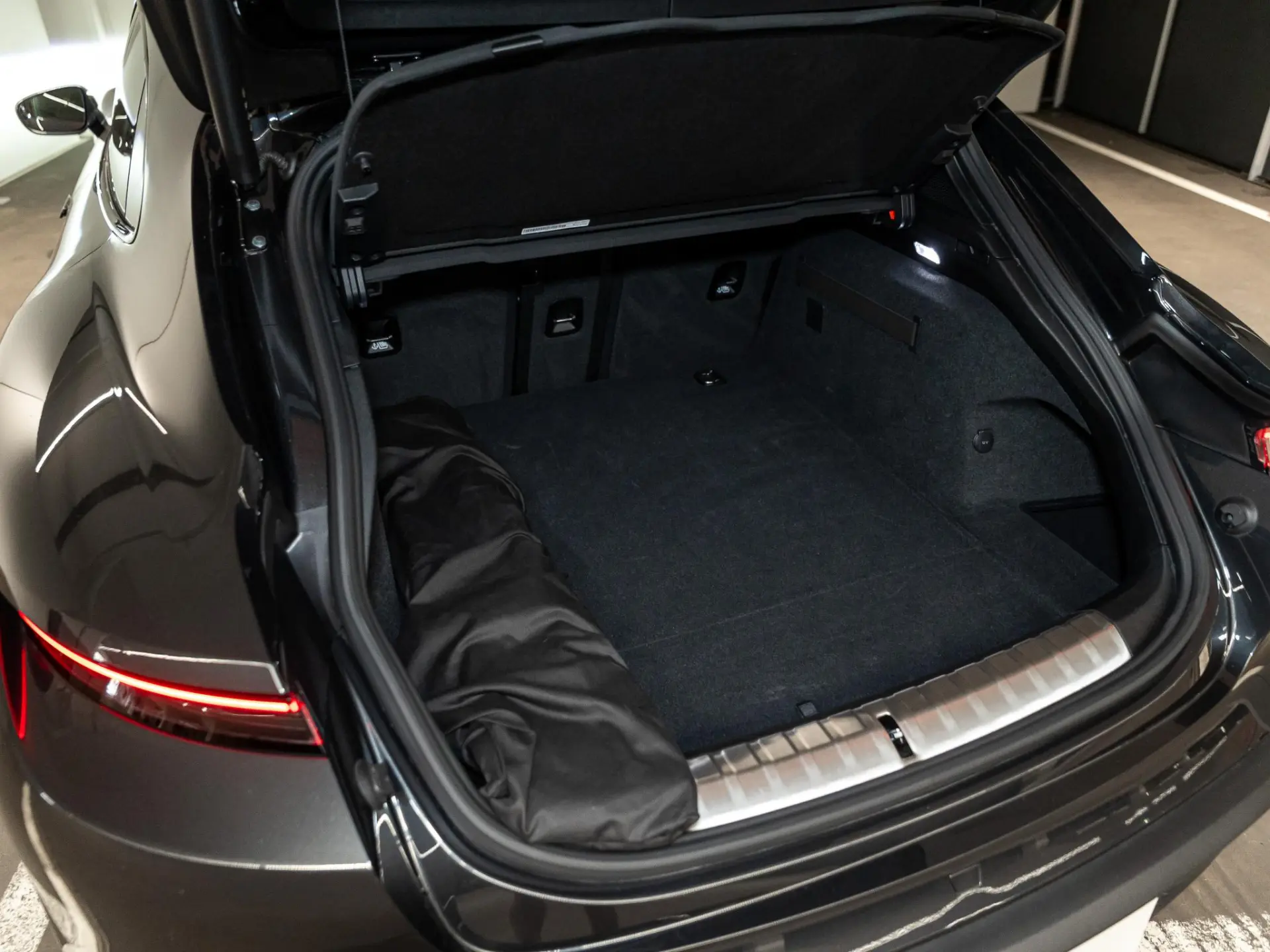 Taycan Sport Turismo 