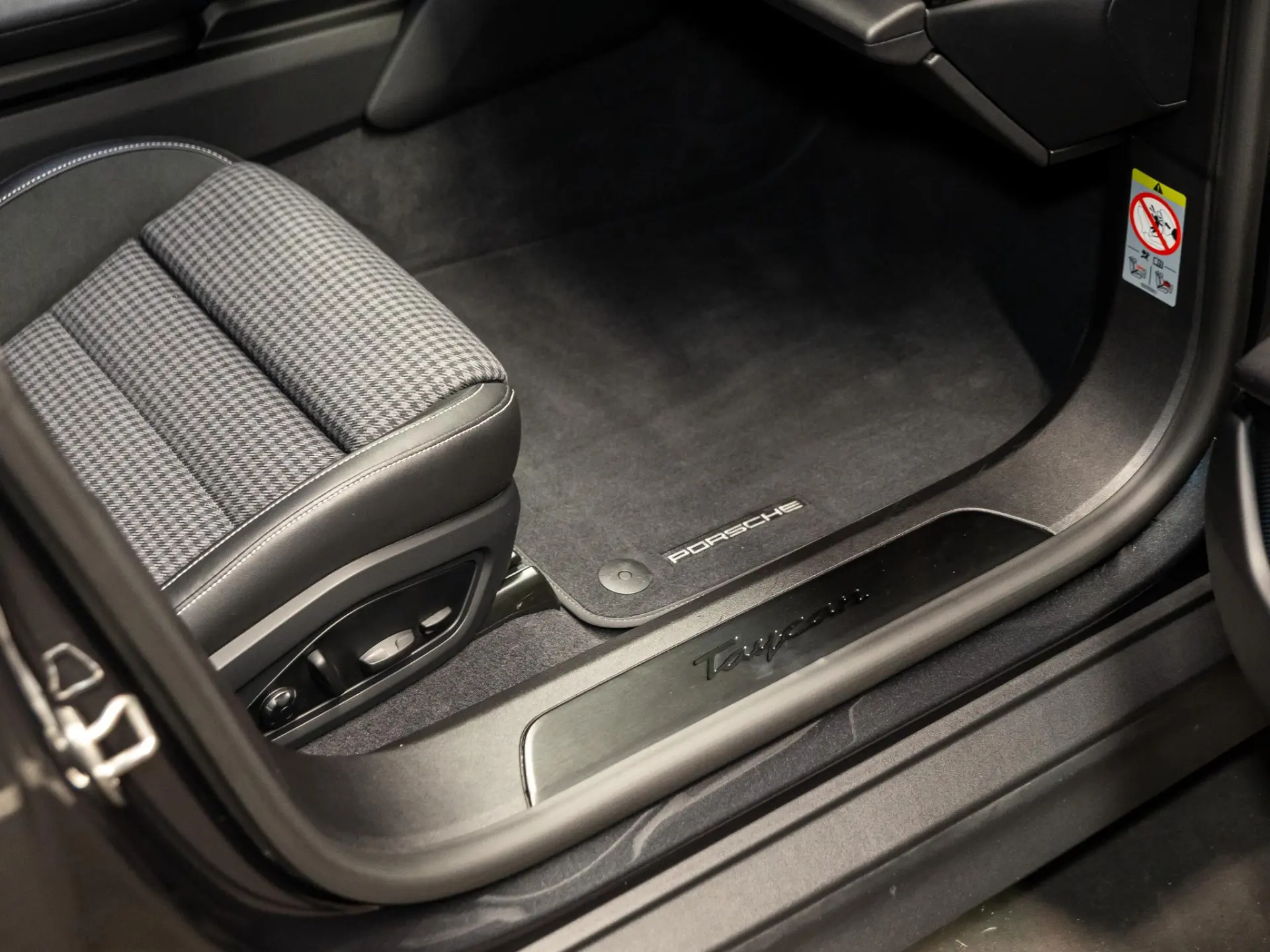 Taycan Sport Turismo 