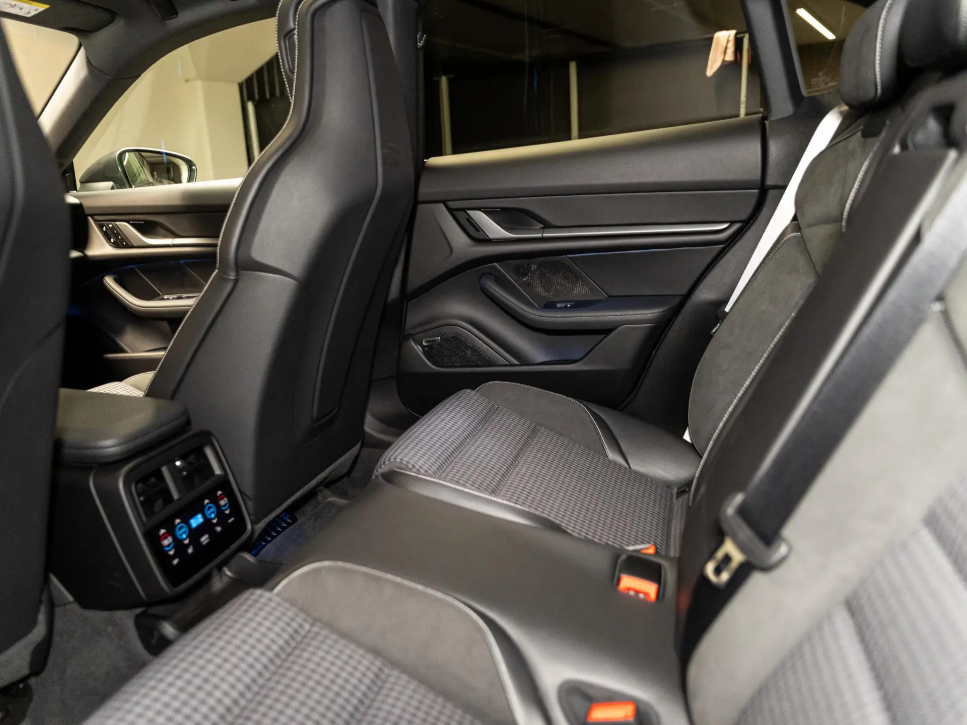 Taycan Sport Turismo 