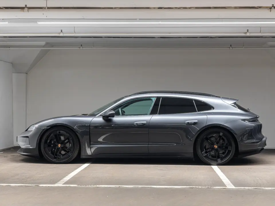 Porsche Taycan Sport Turismo 