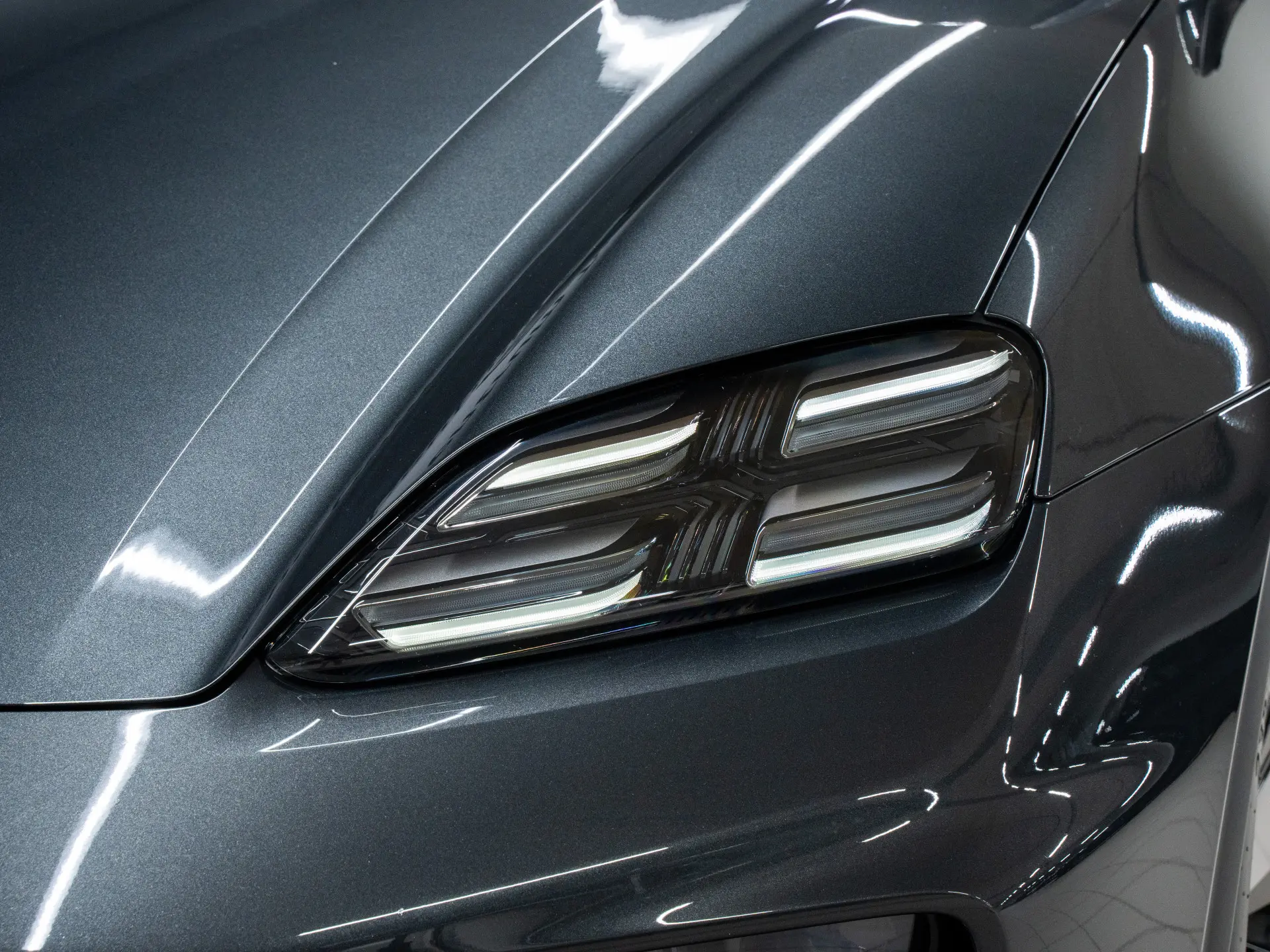 Macan 4