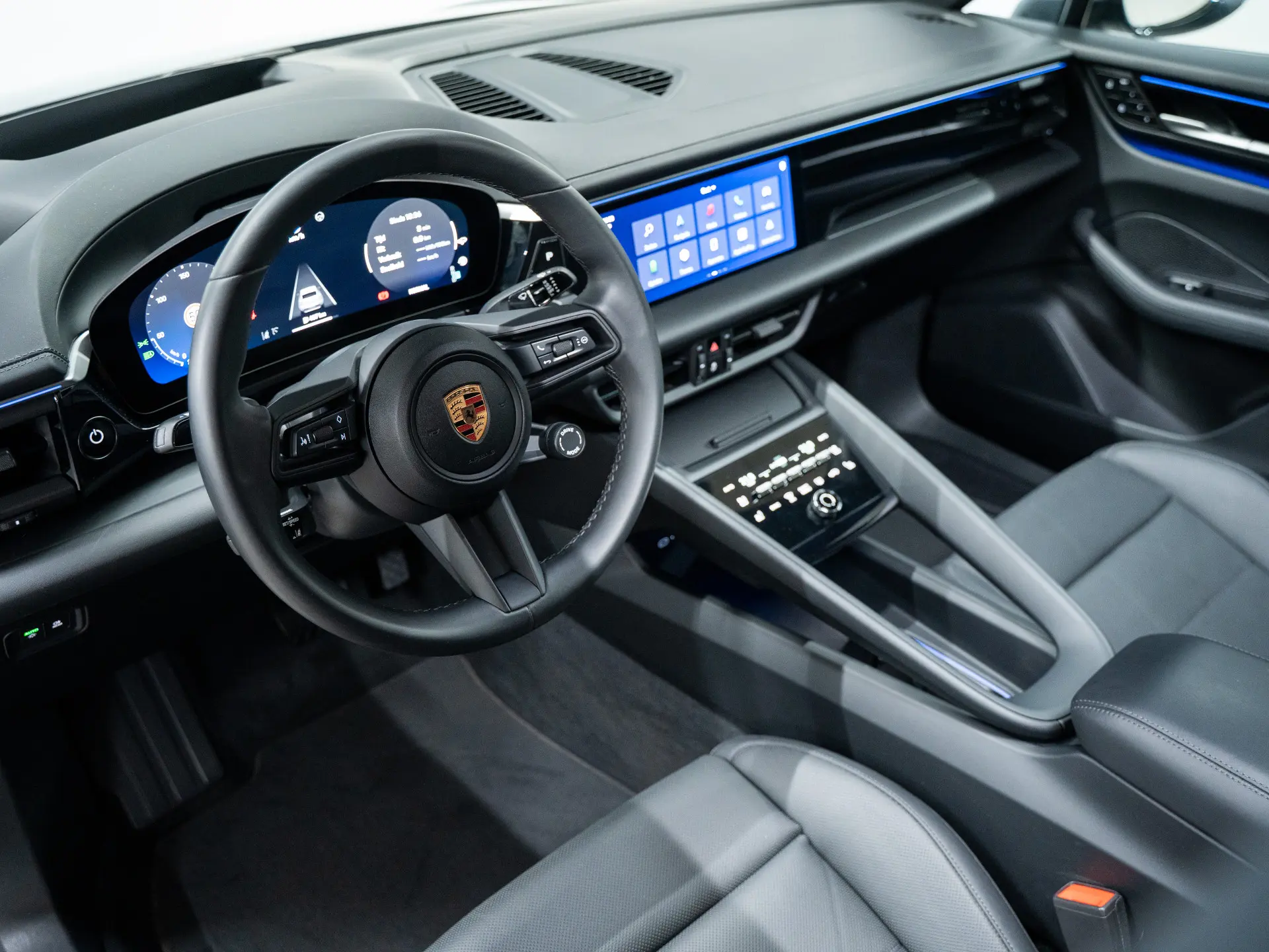 Macan 4