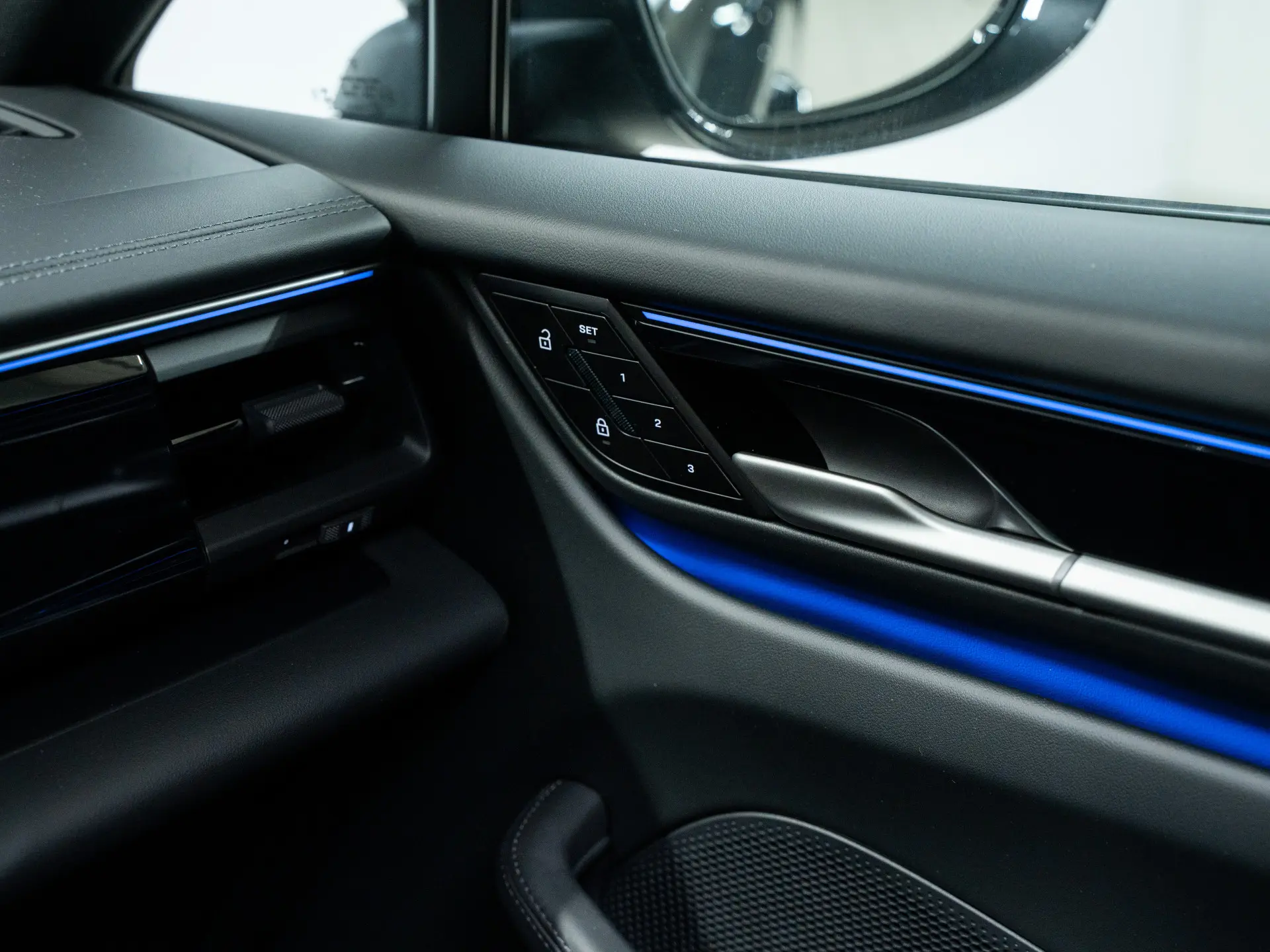 Macan 4
