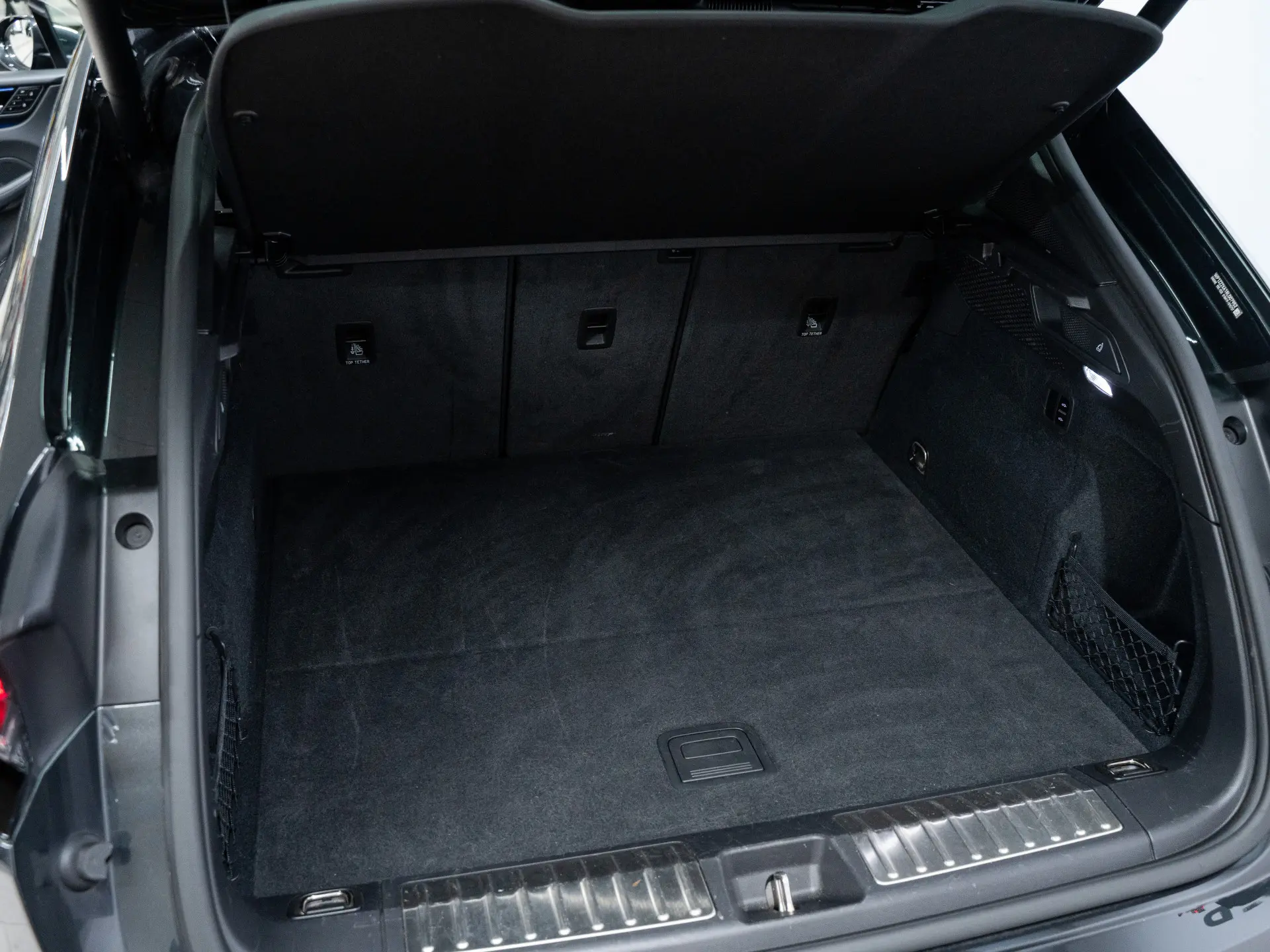 Macan 4