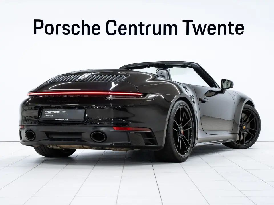 Porsche 911 Carrera 4 GTS Cabriolet
