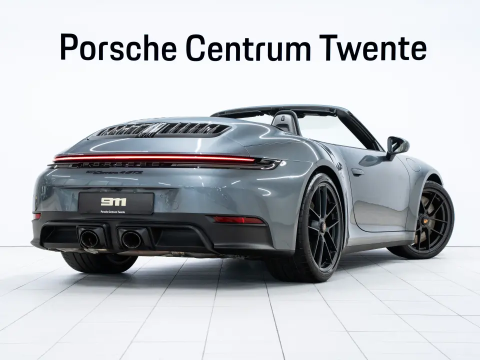 Porsche 911 Carrera 4 GTS Cabriolet