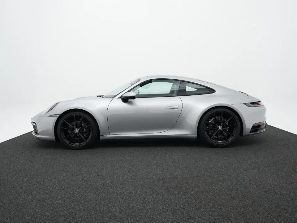 911 Carrera 4