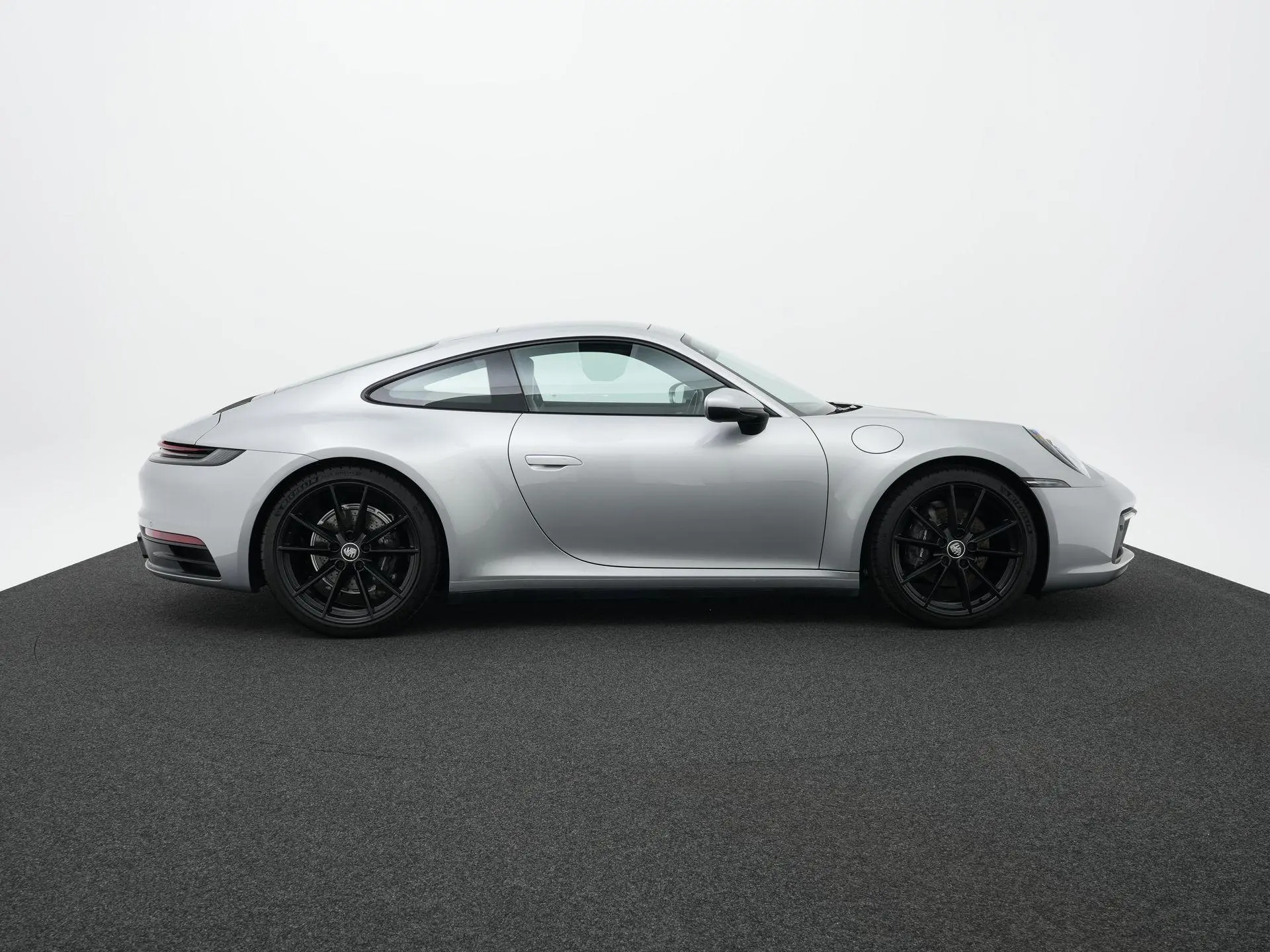 911 Carrera 4