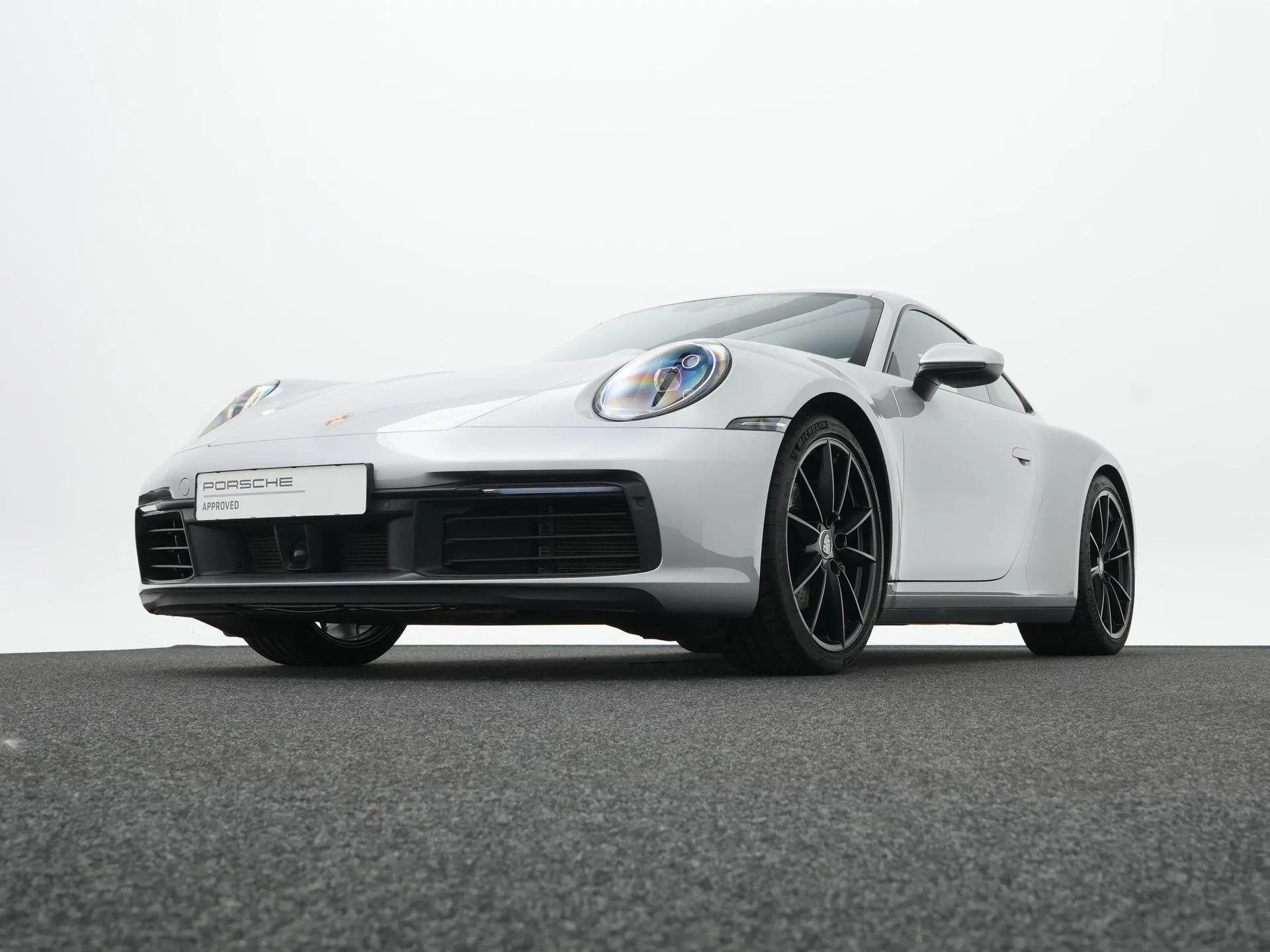 911 Carrera 4